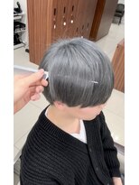 プログレス つくば店(PROGRESS by ヂェムクローバーヘアー)&nbsp;メンズブリーチ　シルバーカラー