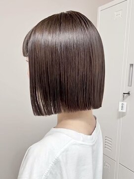 ヒビヲ(HIBIO) 切りっぱなしボブタッセルボブダブルカラーマロンブラウン