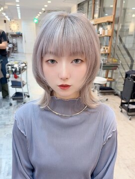 オーストヘアーフィガロ 本通り店(Aust hair Figaro) 《ウルフ》ホワイトベージュカラー◎