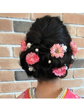 ハイジ(hairsalon Hyge) 振袖×華やかアップ