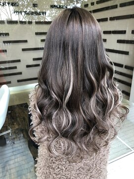 ヘアメイク アリープ(HAIR MAKE ALEAP) 抜け感ハイライト