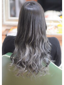 ベルナ(BELUNA) グラデーションカラー×THROWカラ－×ホワイトアッシュ☆