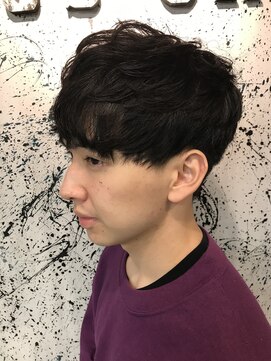 オーパスクリエ (OPUS CREER) 耳だしパーマ風マッシュ