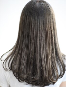 ヌーク(nuuk) 髪質改善で魅せる大人の艶髪