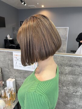 グリッター(GLITTER) ミニボブ×グレージュカラー