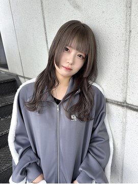 イコ(.ico) グレージュ×姫カットくびれ巻き