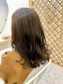 ヌー 一宮(nuu) ベージュカラー×ゆるふわ