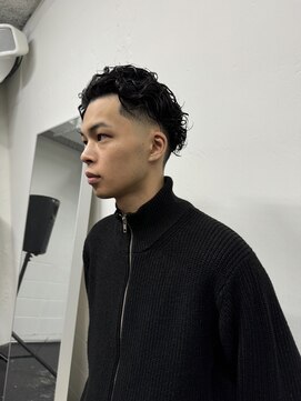 メリケンバーバーショップ フクオカ(MERICAN BARBERSHOP FUK) ローフェードパーマスパイラル