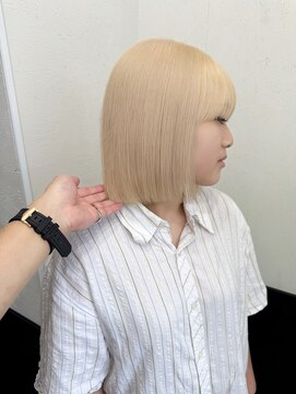 ラグナ(LAGUNA) 【抜きっぱなし風ブロンドベージュ×ボブ/ショート/ハイトーン】