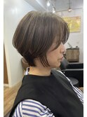 白髪ぼかし/イメチェンヘアスタイル/前髪カタログ/ショートボブ