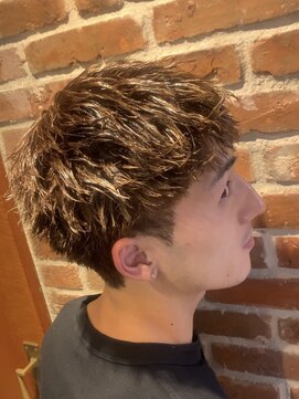 ミリオンバックス 神田店(Million Bucks) スパイキーショート<理容室>[メンズ/眉毛/バーバー/御徒町]