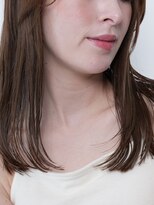 ファムバイアヴァンス(Femme by AVANCE.)&nbsp;質感ストレート × セミウェット暗めカラー