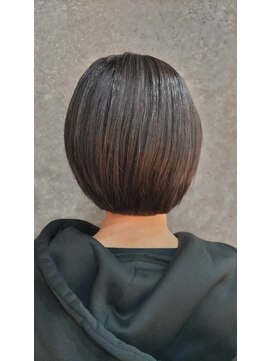 アンバール(amberl) シルクストレート＋カット