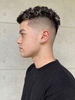 メゾンフォーメン(Maison for men)&nbsp;極道パーマ×ホワイトメッシュ