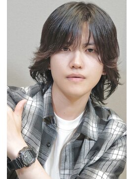 リア(Li'a) ニュアンスサーフ×メンズボブ×こぼれバング