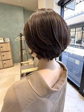 カシータフロル 岐阜店(Casita flor) 【Casita flor岐阜北方】丸みのあるショートボブ