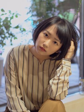 イロ(Ilo) ひし形小顔ボブ