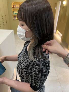 トローノ 栄(TRONO) 【TRONO本丸】ホワイティーベージュ/イヤリングカラー