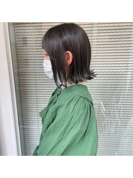 ミント(mint) 外ハネボブ/ボブ/切りっぱなしボブ/オリーブ