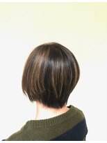 パラディスサロンあなたが好きです&nbsp;ショートボブ＆ハイライト
