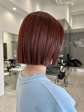 イリ(iLi) 【iLi×Ryong】シックで鮮やかなワインレッド