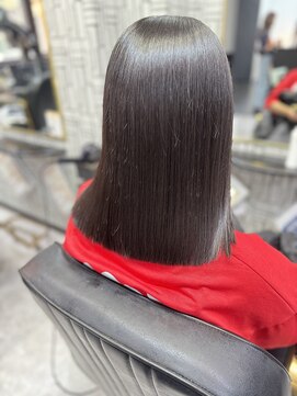 アローズ 久留米店(arose) 20代30代40代大人可愛い耳かけナチュラルアッシュストレートロブ