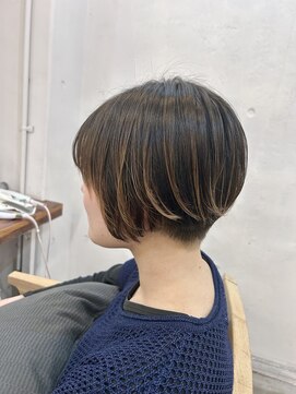 ファルベ(Farbe) 刈り上げxハンサムショート