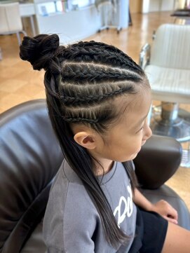 イツミヘアーループ(itsumi) キッズコーンロウ × ハーフアップ　ダンスヘアに♪