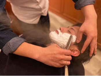 ワイズバーバー ギンザ  神田御茶ノ水店(Y's BarBer GINZA)の写真/男性の身だしなみを熟知したプロの技術で、爽やかで清潔感のあるスタイルをご提案致します◎
