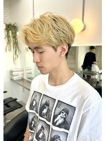 ソーンズ ヨイク(thorns YOIKU)&nbsp;センターパート×ハイトーンカラー