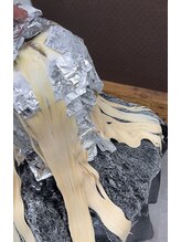 10. Q. ブリーチが怖い…頭皮が弱い・痛みやアレルギーが気になります。優しい方法はありますか？