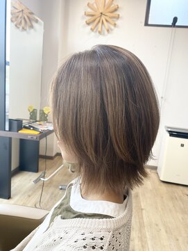 シャイン(shine) カット+ヴィラロドラカラー+トリートメント