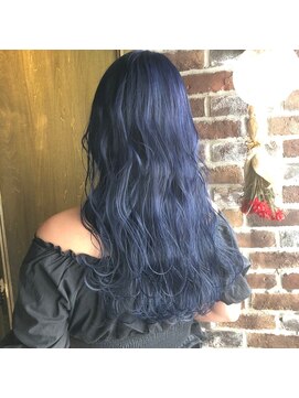 エイミー(Aimee) Aimee 町田　ブリーチカラー×ディープブルー