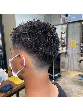 ヌーバイアンドライフ(NU. by and life) フェード[スパイキーショート/ショートバング/ジェットモヒカン]