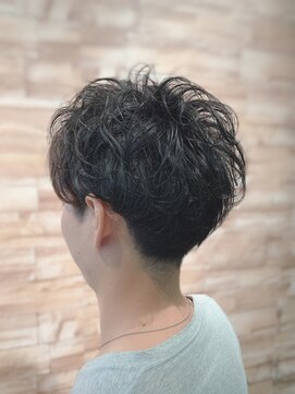 ジパングノアールオム 曳舟店(Zipangu NOIR HOMME) 前回のパーマを活かした2Bスタイル