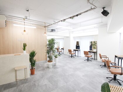 ラベスト バイ セロ 池袋メトロポリタン前(LOVEST by CERO)の写真