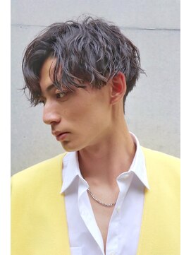 ロンド ローガン 名駅(Lond LOGAN) センターパート　ツイストスパイラルパーマ