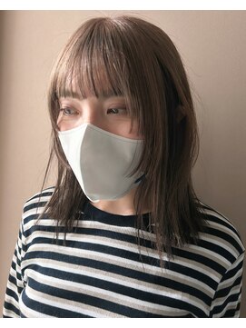 ハブ(hub) 【天神今泉】顔周りカット