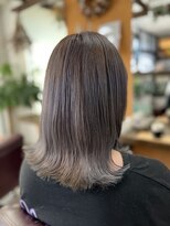 髪切処ICHI(カミキリドコロイチ)&nbsp;シルバーグレージュ