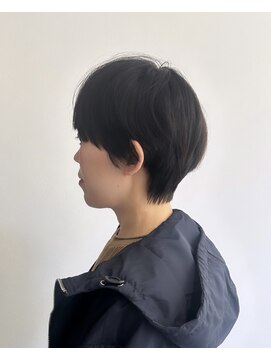 ヴィヴカウンター(VIVE counter) 柔らかマッシュショート。