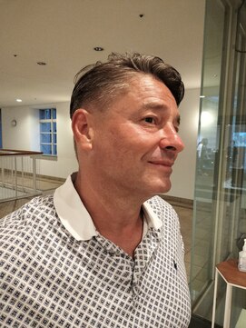 ビュートリアム 神戸(BEAUTRIUM) ツーブロックサイドパート/ショート/神戸/三宮