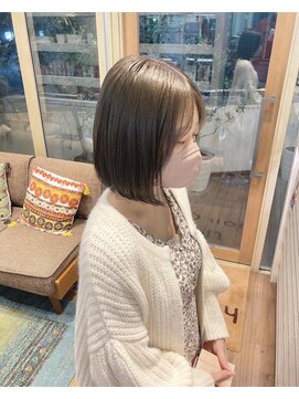 フィーネ 八戸(Fi-Ne) オリーブベージュ