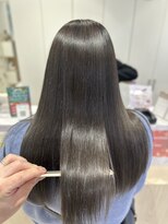 ケンジ 平塚 アネッタ(KENJE annetta) 艶髪ストレート　髪質改善カラー　髪質改善トリートメント