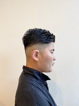 ルーストヘアー(Roost hair) フェードカット