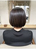 アッシュ系カラーのボブ