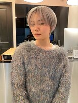 シータ(sheta)&nbsp;【sheta/三畑賢人】小顔ホワイトブロンドフェザークールショート