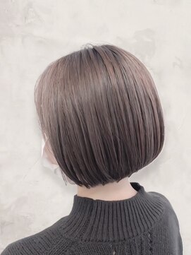 トレフル 東岸和田店(Trefle) ブリーチなしで作る◎透明感ミルクティーベージュミニボブ