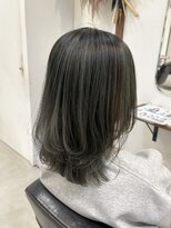ルイ(ROUIS produced by LUCK 津田沼) ROUIS 津田沼 ハイライト くすみグリーン ミディアムレイヤー