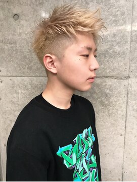 ビートス(BEAT S) ムーブ モヒカン × ミルクティブロンド