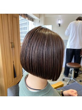 ラボヌールヘアーレーヴ 池袋店(La Bonheur hair reve) 前下がりボブ